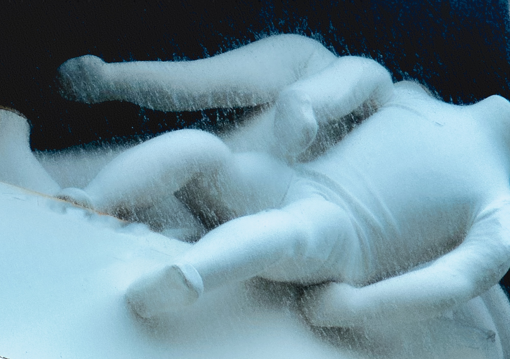 Stewrile mannequins and parts in the rain